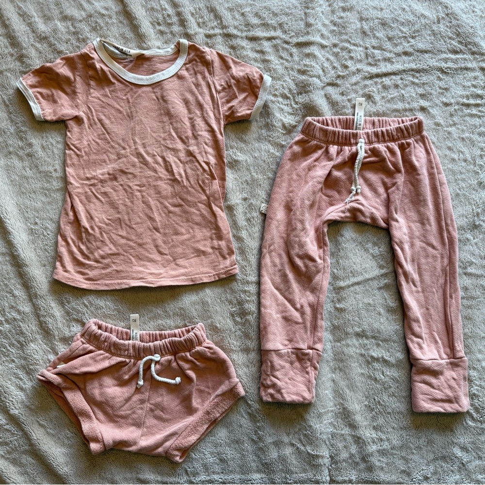 Childhoods Clothing 2T Desert Sand Bundle
